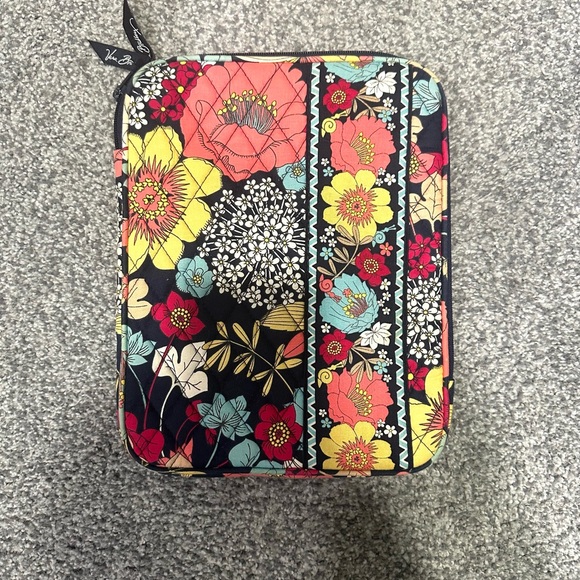 Vera Bradley "Happy Snails" Zipper Tablet Ipad Cover Case - Retired - Picture 1 of 4